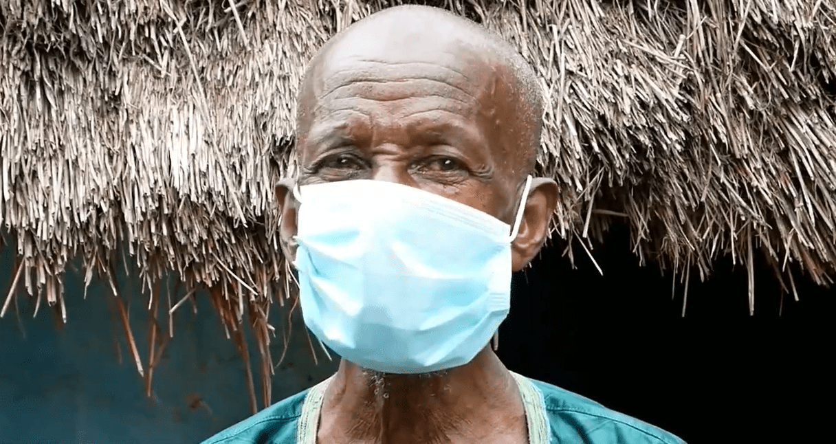Alpha Oumar Fofana wearing a face mask.