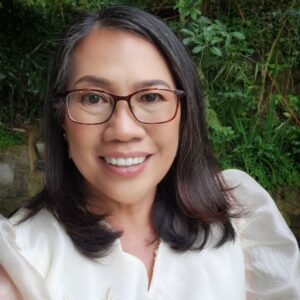 Lan Mercado headshot